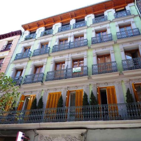 Hostal La Fontana Madryt Zewnętrze zdjęcie