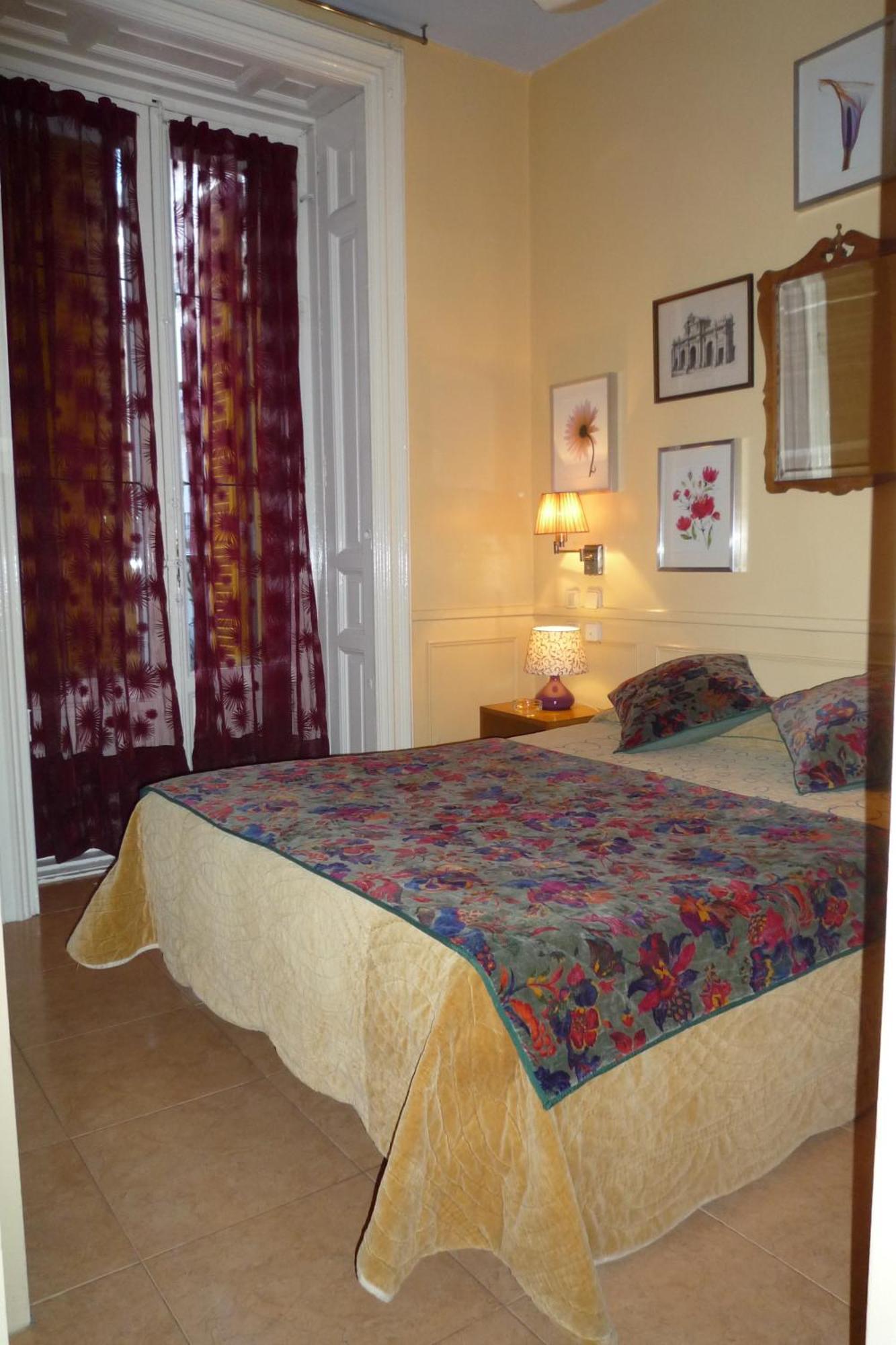 Hostal La Fontana Madryt Zewnętrze zdjęcie