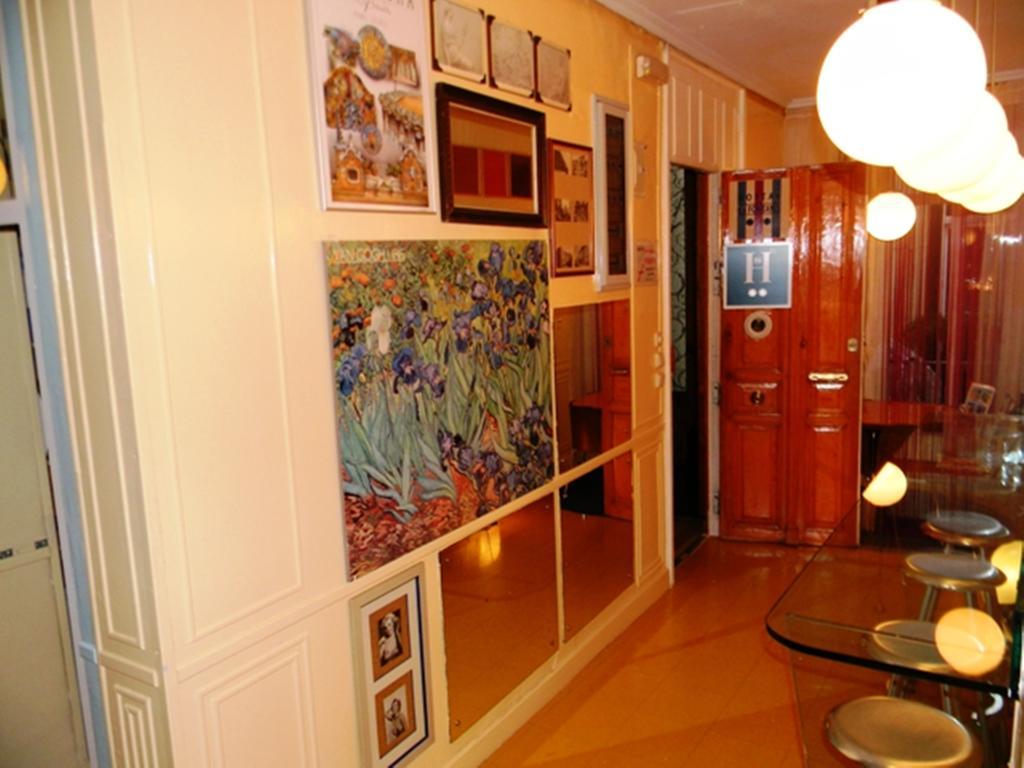 Hostal La Fontana Madryt Zewnętrze zdjęcie