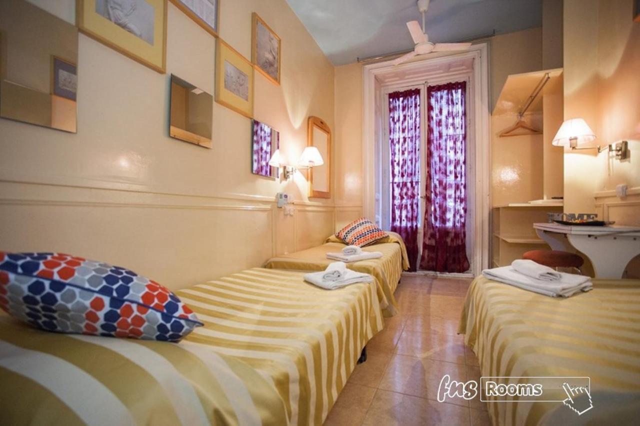 Hostal La Fontana Madryt Zewnętrze zdjęcie