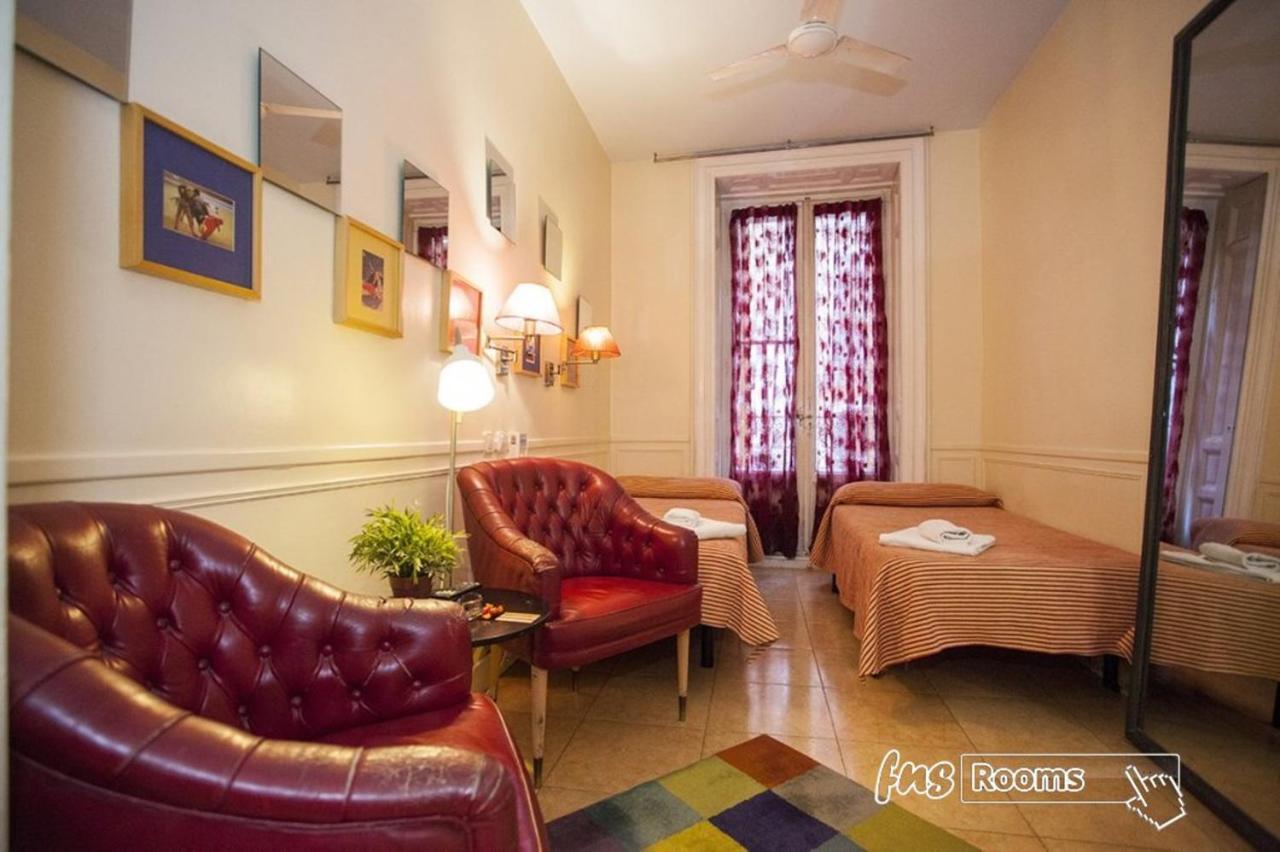 Hostal La Fontana Madryt Zewnętrze zdjęcie